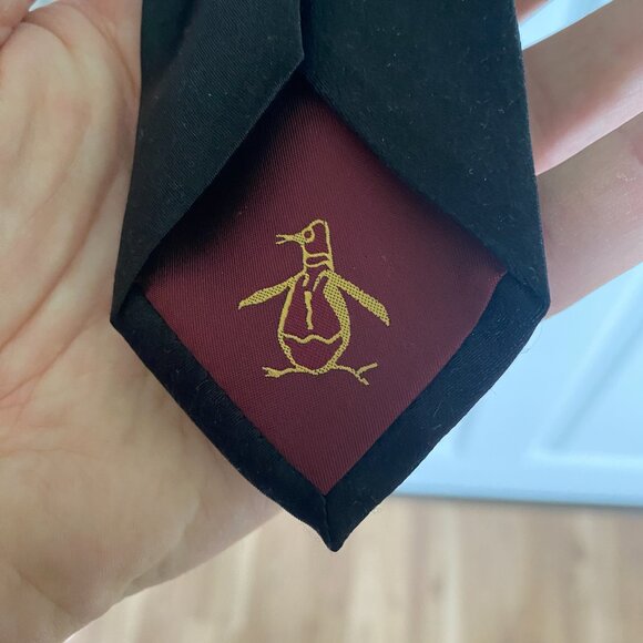 Penguin tie - Picture 2 of 3